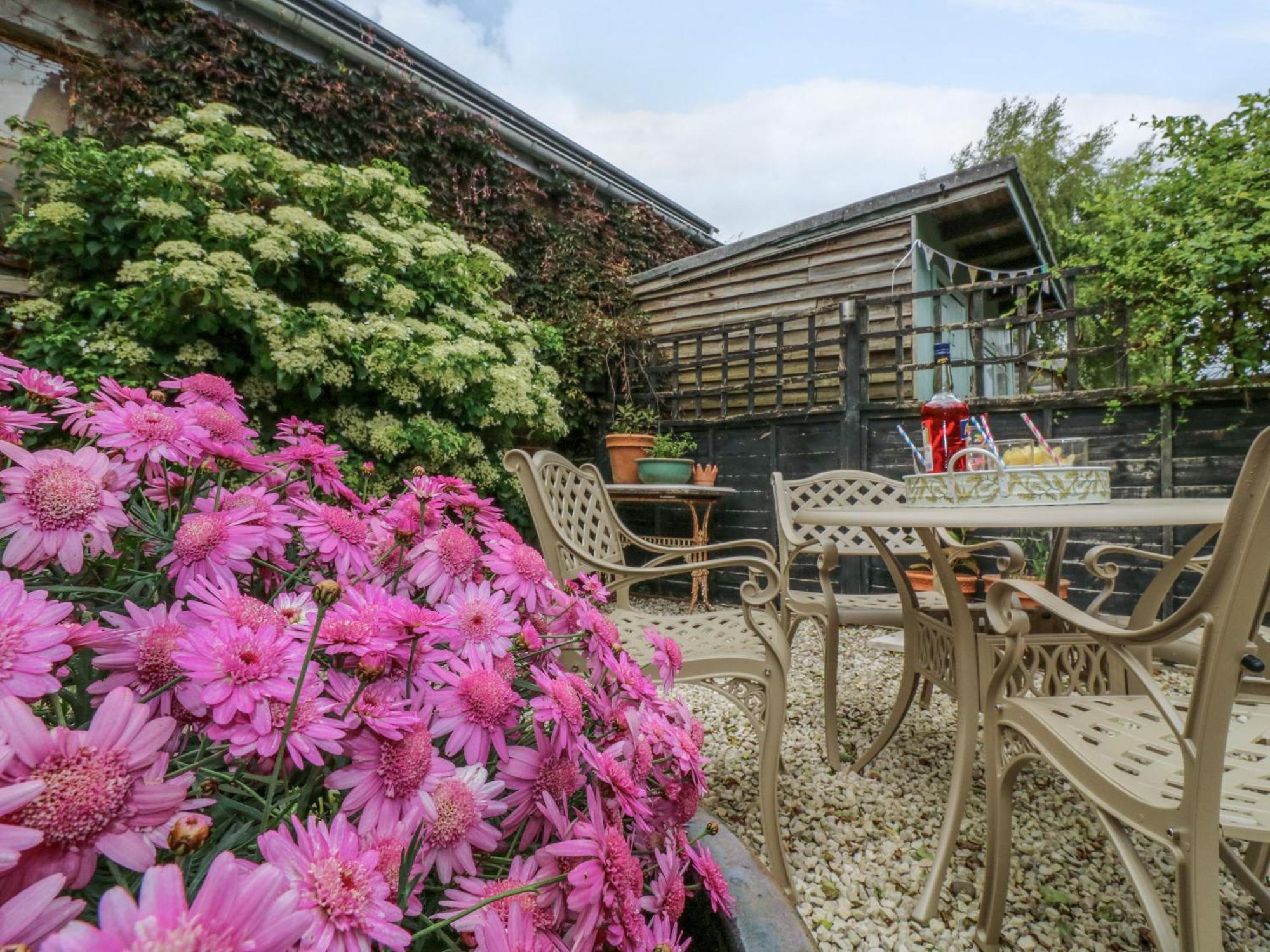 Compass Cottage オールドバラ エクステリア 写真